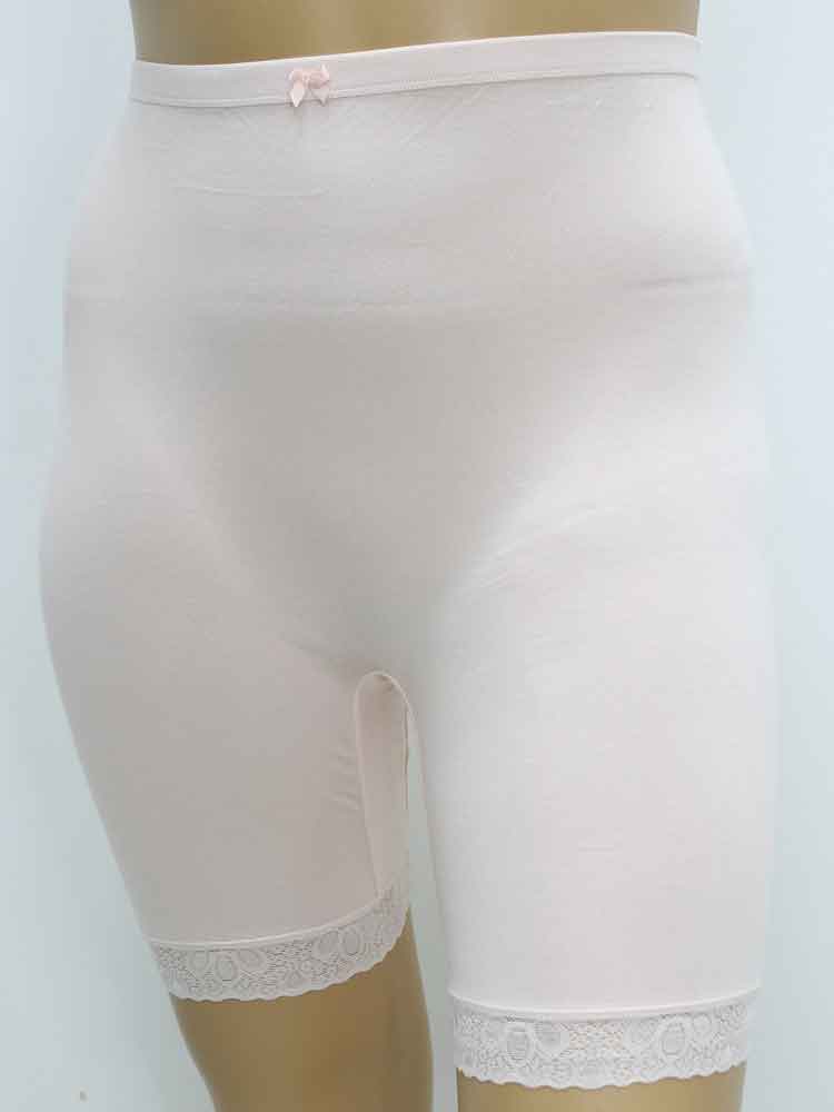 Трусы женские удлиненные (панталоны) трикотажные из вискозы с кружевной отделкой большого размера, 2020. Магазин «Пышная Дама», Луганск.
